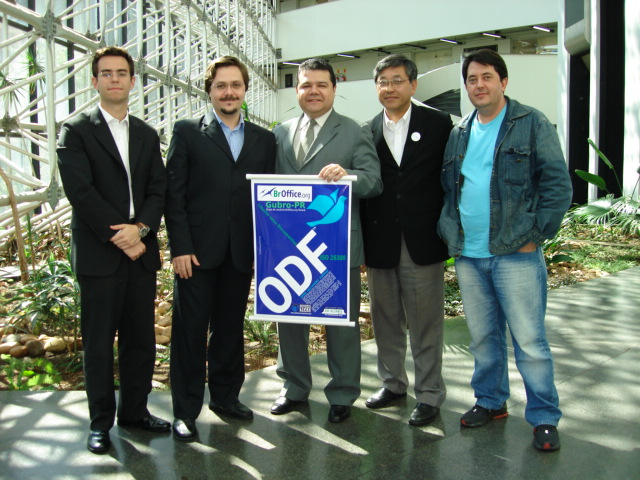 Folks related to the ODF initiative in Paraná